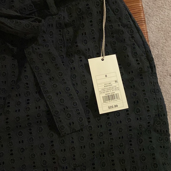 NWT Eyelet shorts - Picture 3 of 5